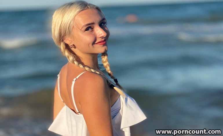  Nude Cam Girlfriend: A Simple Guide to Much Better Live Shows